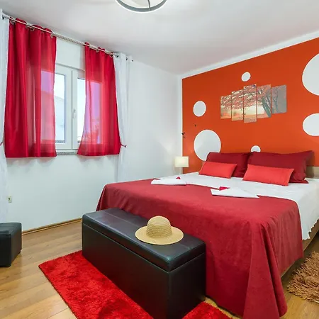 Будинок відпочинку Magnolia Пула