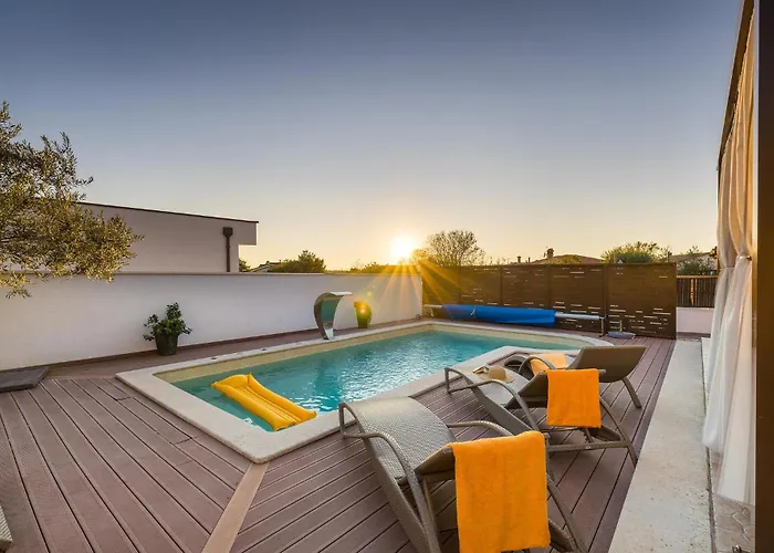 Будинок відпочинку Magnolia Пула